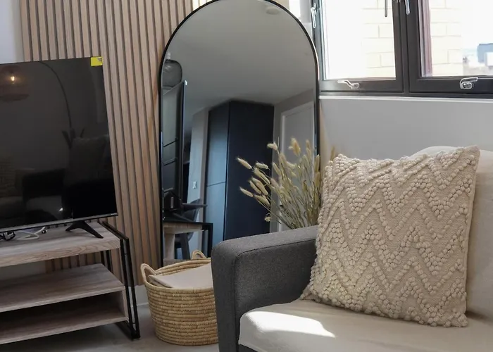 Apartment 3br Penthouse By Torr Group Short Term Lets With Private Rooftop Garden *