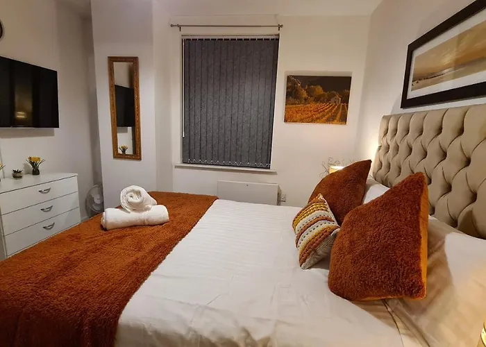 Appartement Luxury 2 Bed With Free Wi-fi & Parking *