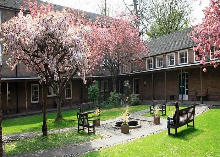 Hotel Luther King House 2*