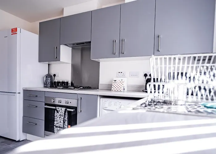 Stunning Canal View 2 Bedroom With Free Parking * Manchester