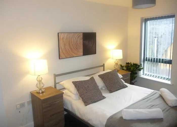 2 Bed Flat Near Deansgate Manchester