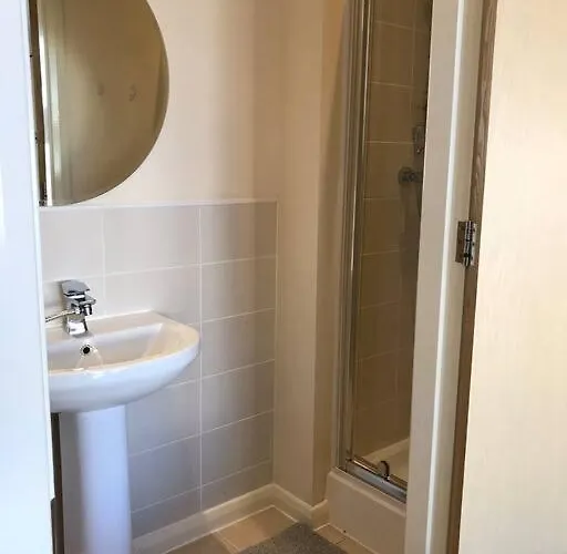 Great House + Air Conditioning + Free Car Parking * مانشستر