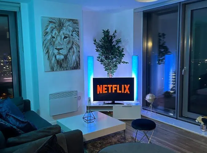 Апартаменты Salford Quays Apartment,