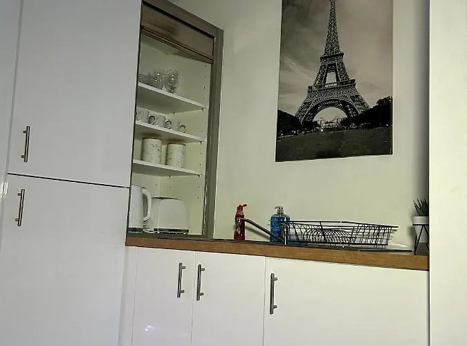 Апартаменты Salford Quays Apartment, *