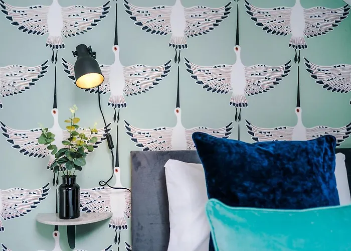 Spacious And Modern 5 Bedroom House * Manchester