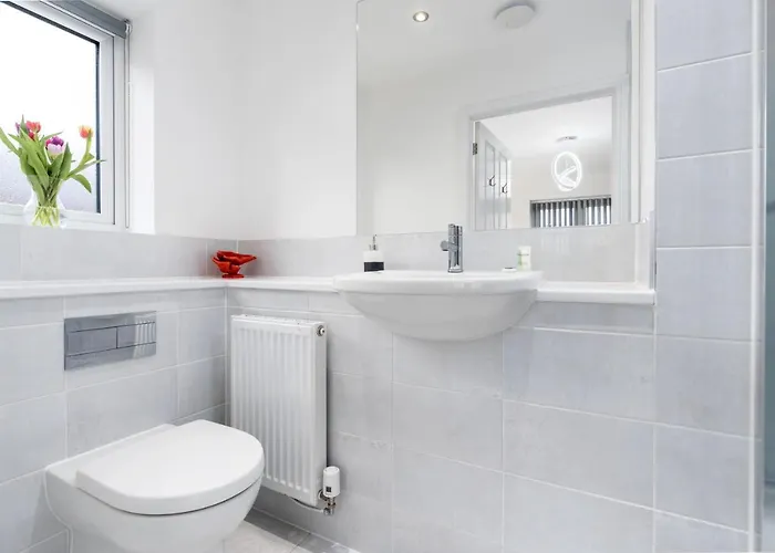 Tatil Evi 4 Bedroom, 3 Bathroom Walking Distance To Centre Manchester