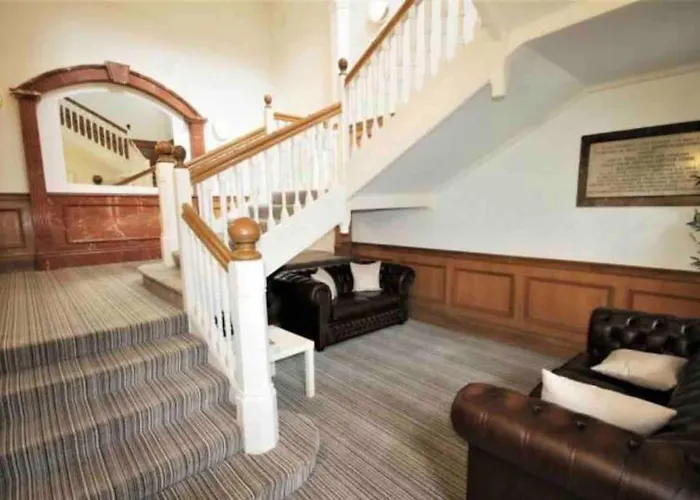 Stableford Hall - Stunning *