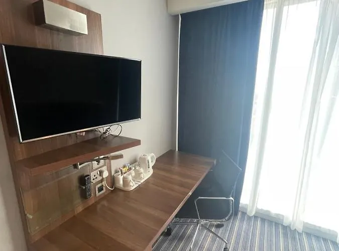 Hotel Express Centre By Ihg Manchester