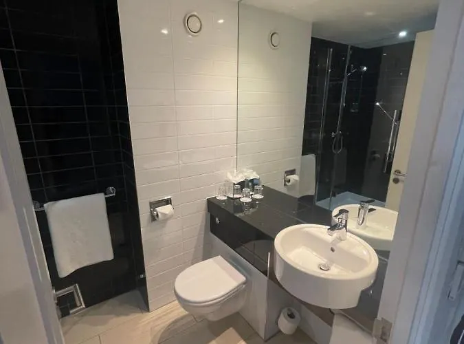 Express Centre By Ihg 3*