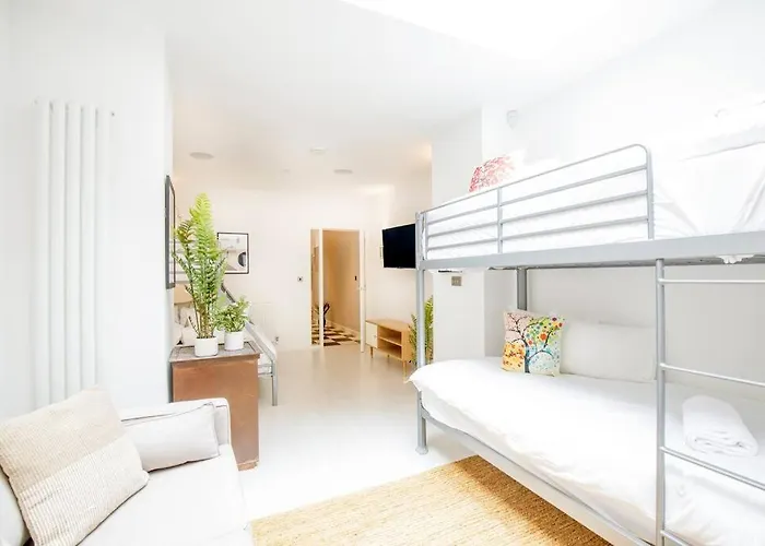 Townhouse With Roof Terrace * Manchester