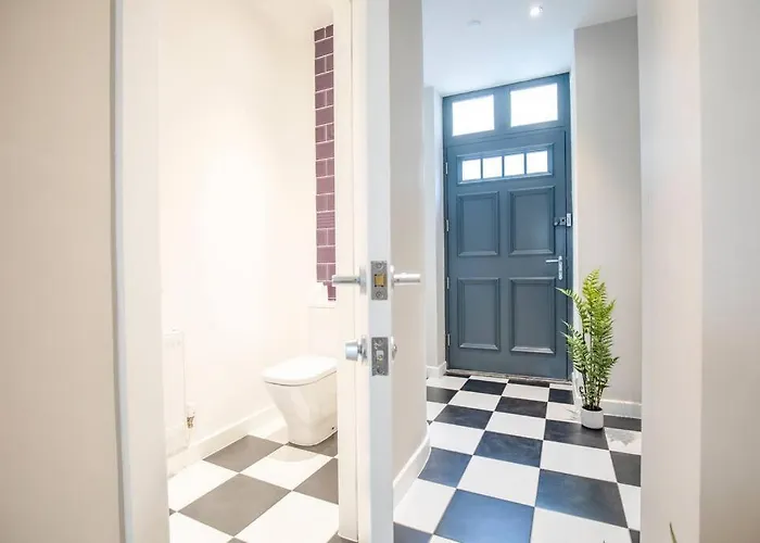 Semesterbostad Townhouse With Roof Terrace Manchester