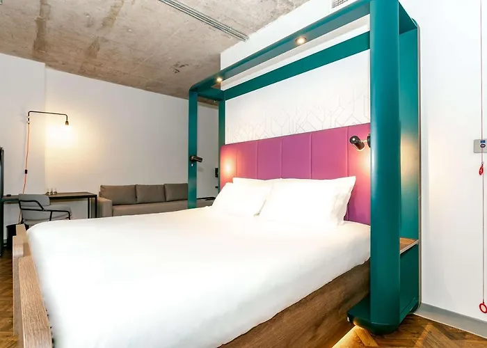 Yotel Deansgate فندق 4*