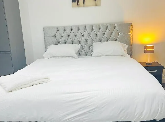 Hotel The Pleasant House 3*