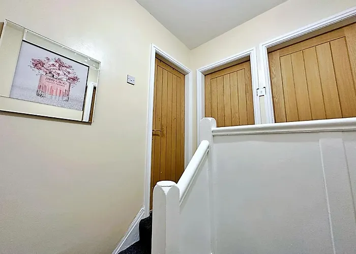 Full In Heywood Street Near Cheetham Hill 맨체스터