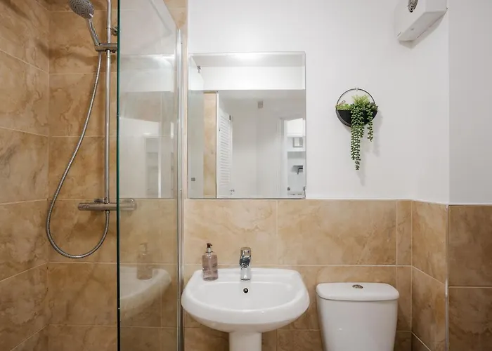 Cefas - Free Parking - Centre *