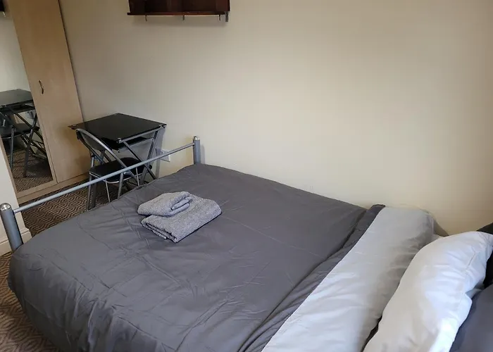 Гостевой дом Tenpickering Place *