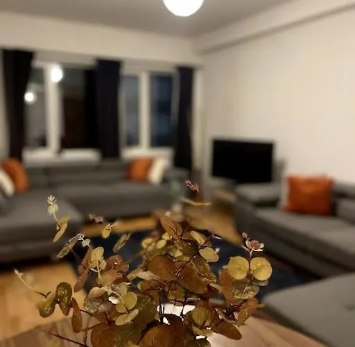 Beautiful Open Plan Living! Lejlighed