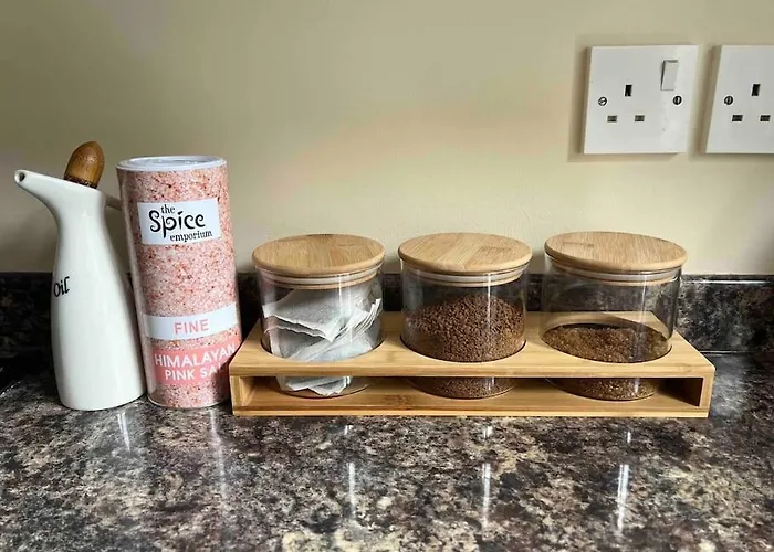 2 Bedroom Flat In Ardwick *