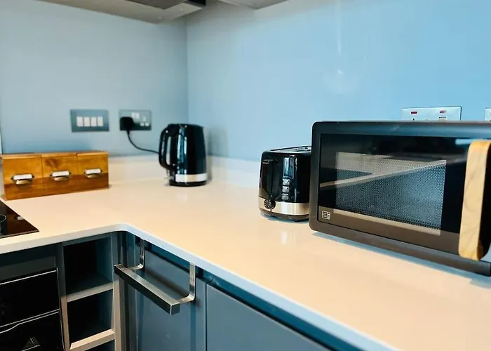 Beautifully Presented One Bedroom Close To Old Trafford Stadium * Manchester