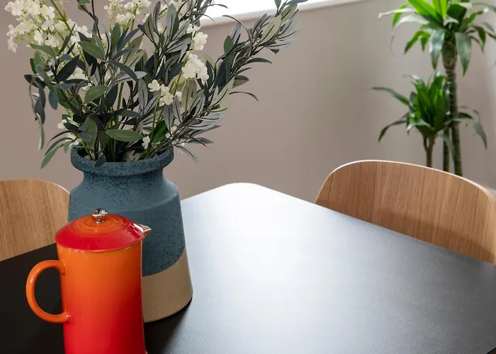 Cove Minshull Street Hotel 4*