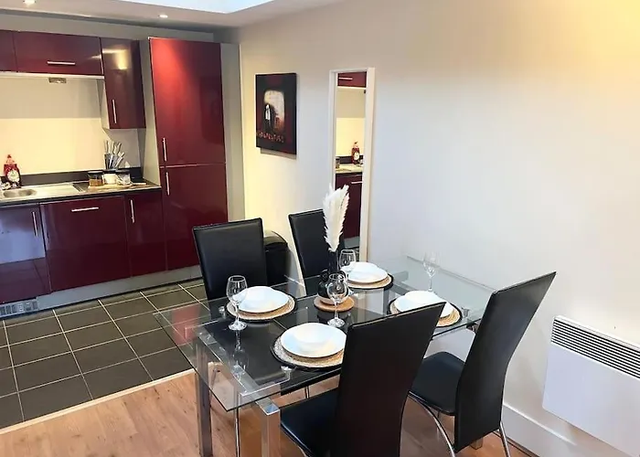 City Center 2 Bedrooms 맨체스터