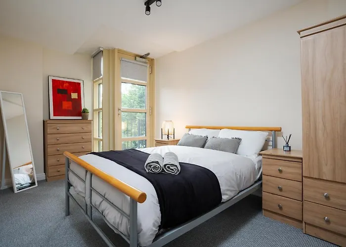 Lejlighed Brimmond Homes - Nr To Univ, Hospitals, O2 Apollo, Plab & 7 Mins To Centre - Stylish, Modern & Secure 2 Bed, 2 Bath With Allocated Free Parking Manchester