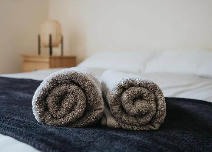 Apartament Brimmond Homes - Nr To Univ, Hospitals, O2 Apollo, Plab & 7 Mins To Centre - Stylish, Modern & Secure 2 Bed, 2 Bath With Allocated Free Parking