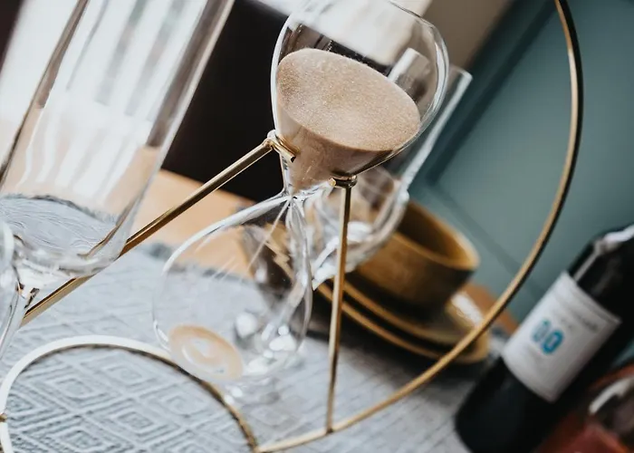 Brimmond Homes - Nr To Univ, Hospitals, O2 Apollo, Plab & 7 Mins To Centre - Stylish, Modern & Secure 2 Bed, 2 Bath With Allocated Free Parking *