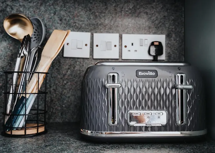 Brimmond Homes - Nr To Univ, Hospitals, O2 Apollo, Plab & 7 Mins To Centre - Stylish, Modern & Secure 2 Bed, 2 Bath With Allocated Free Parking Lejlighed *