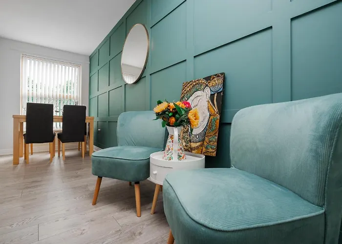 Brimmond Homes - Nr To Univ, Hospitals, O2 Apollo, Plab & 7 Mins To Centre - Stylish, Modern & Secure 2 Bed, 2 Bath With Allocated Free Parking *