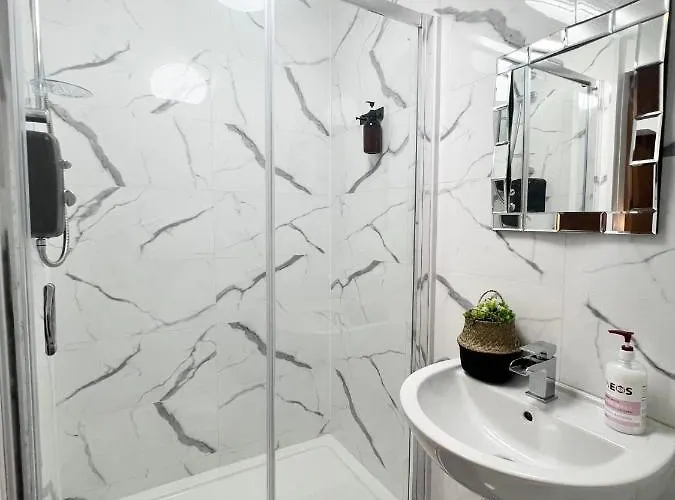 House In The Heart Of 홈스테이 *