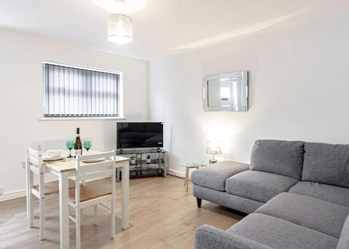 Cosy & Fully Equipped In Swinton Apartamento