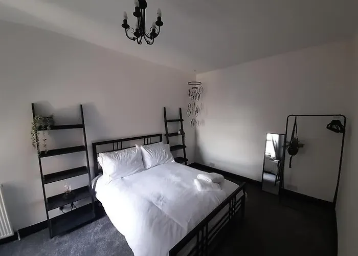 度假居 Chic 5 Double Bedroom House - 15 Min To 曼彻斯特