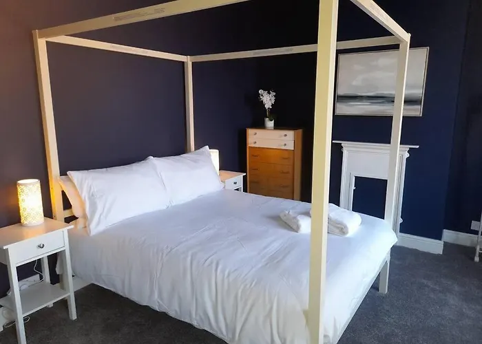 Chic 5 Double Bedroom House - 15 Min To 曼彻斯特