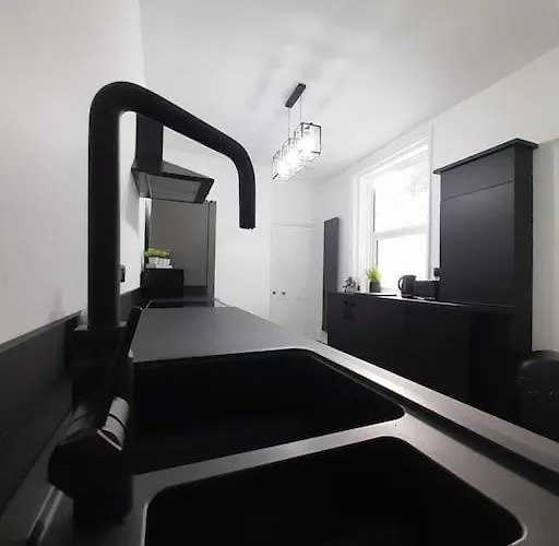 Chic 5 Double Bedroom House - 15 Min To 度假居 *