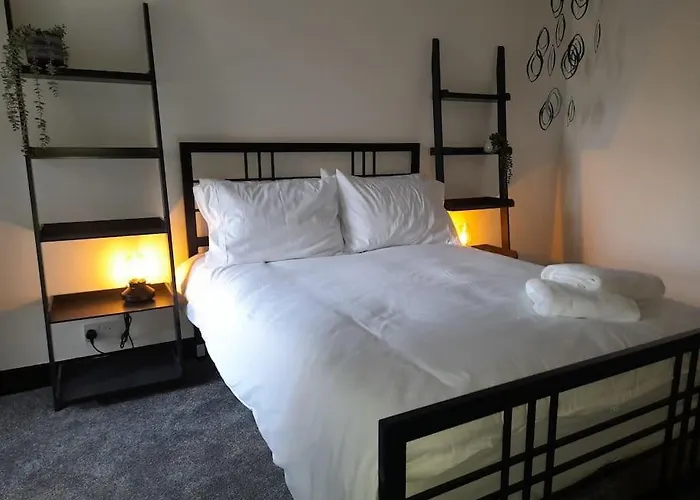 Chic 5 Double Bedroom House - 15 Min To * 曼彻斯特