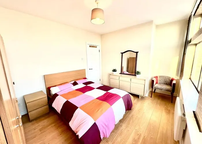 Two Bedroom With Kitchen Facility Διαμέρισμα Μάντσεστερ