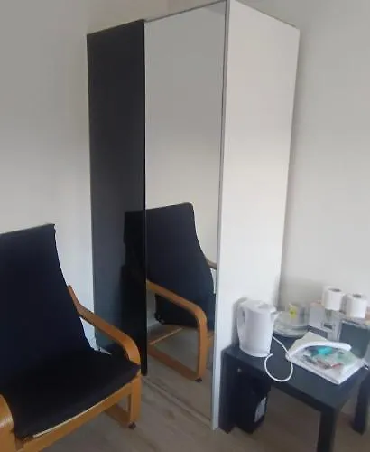 Vishisamarth H8: Convenient With Amenities Manchester