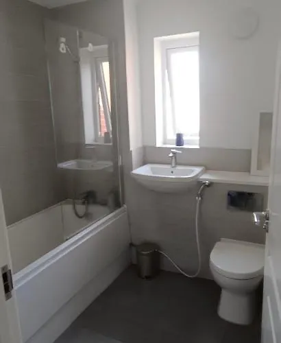 Pensionat Free Car Park And Walk To Coop, Etihad, Piccadilly, Free Snacks *