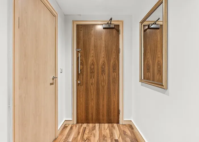 아파트 Large - Sleeps 8 맨체스터