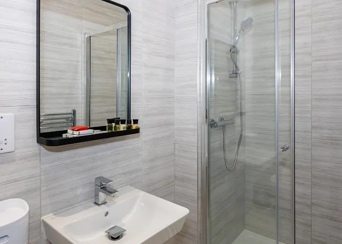 Amazing 1bd China Town *