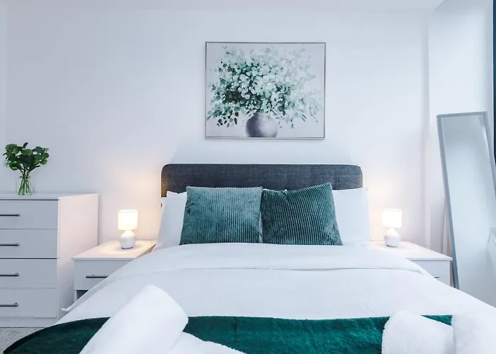 New! Stylish 2-bed In By 53 Degrees - Amazing Location, Ideal For Small Groups - Sleeps 4! Appartement Manchester