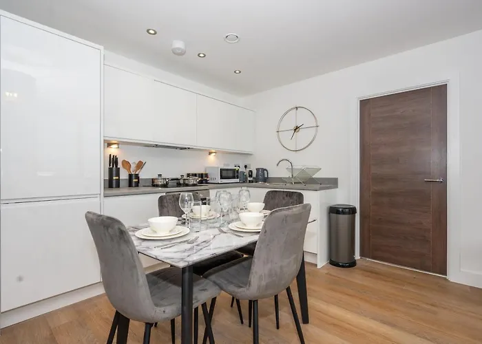 2 Bed - 5 Mins From Old Trafford Appartement