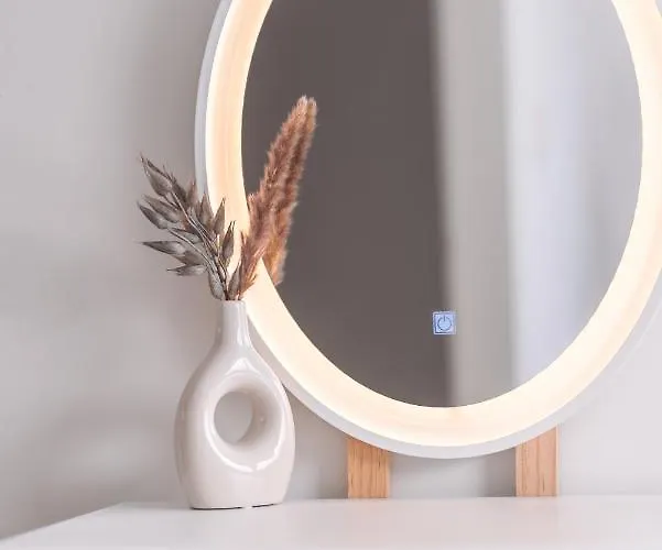 Luxurious 3 Bed Home, Free Parking 펜션