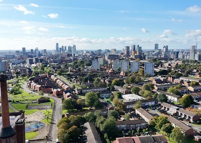 Luxurious 3 Bed Home, Free Parking * Manchester