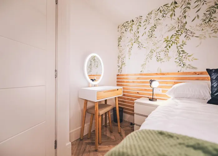 펜션 Luxurious 3 Bed Home, Free Parking