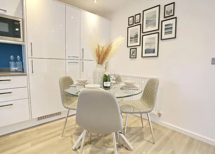 Сasa de vacaciones Luxurious Townhouse In