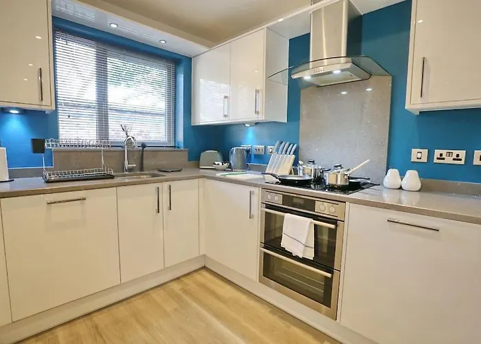 Luxurious Townhouse In *