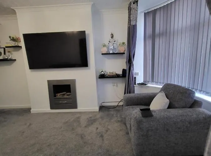 Serene 3br With Free Parking Дом отдыха *