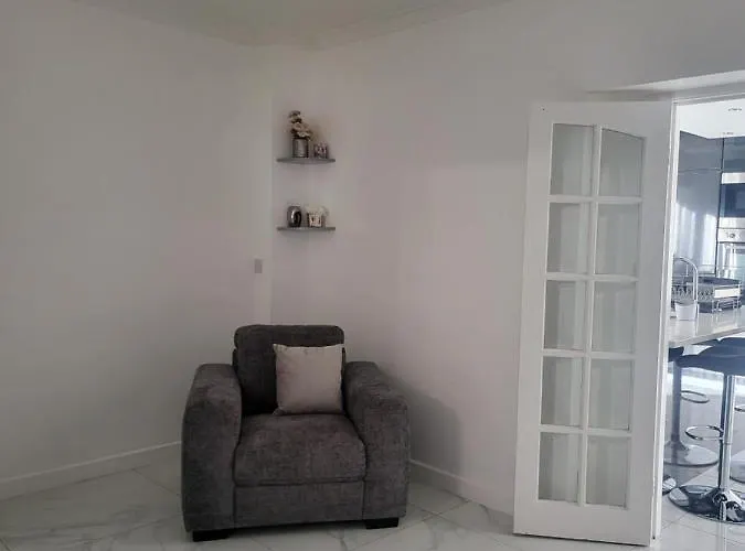 Tatil Evi Serene 3br With Free Parking *